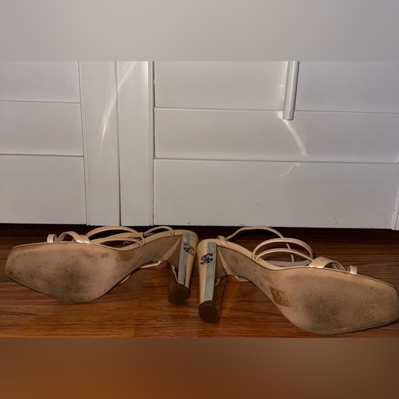 Vintage CHANEL Interlocking CC Logo strappy sandal heels - Picture 2 of 6